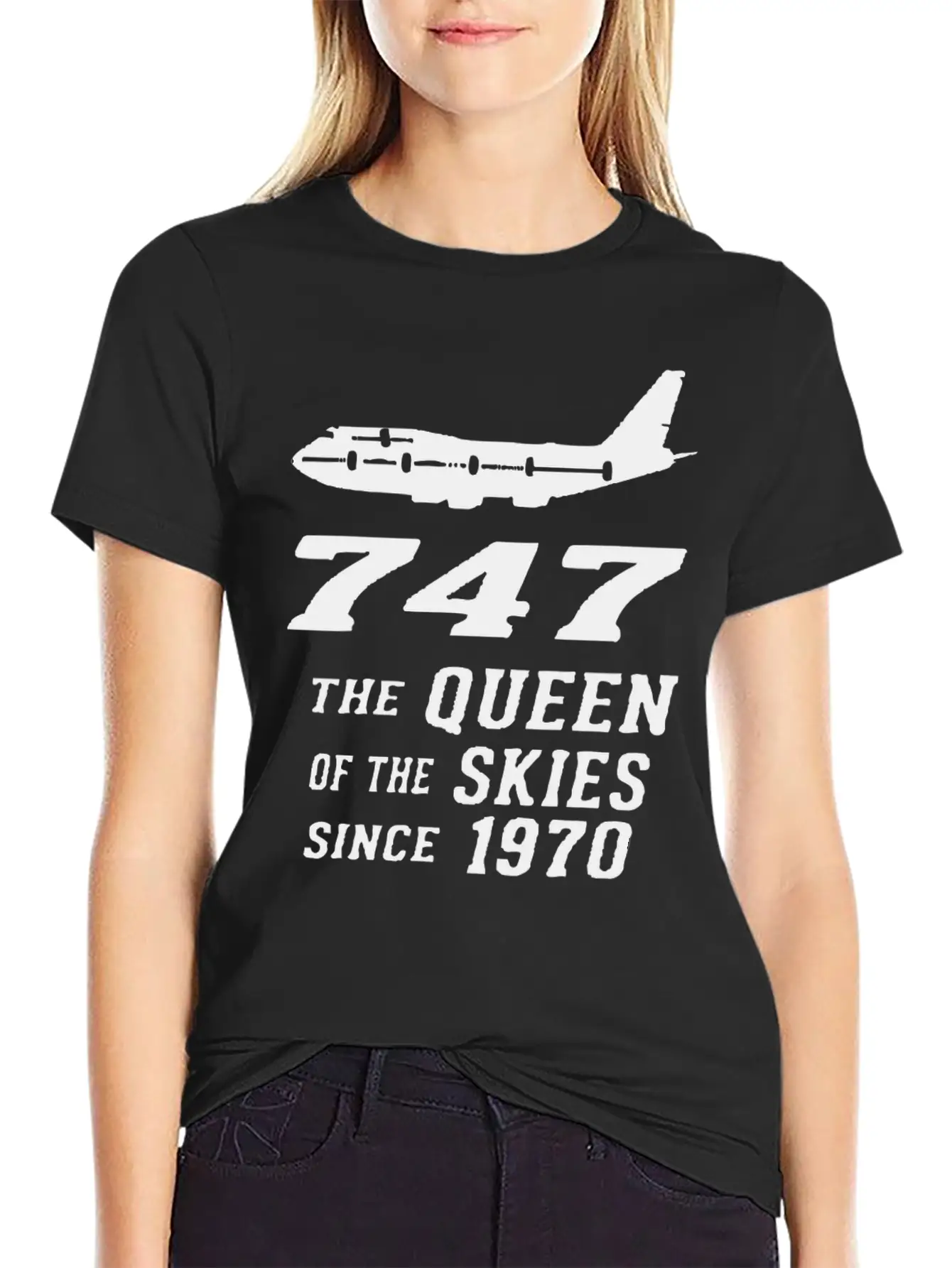 747 QUEEN OF THE SKY Basic Graphic T-Shirt – Daily Comfort In Soft Cotton