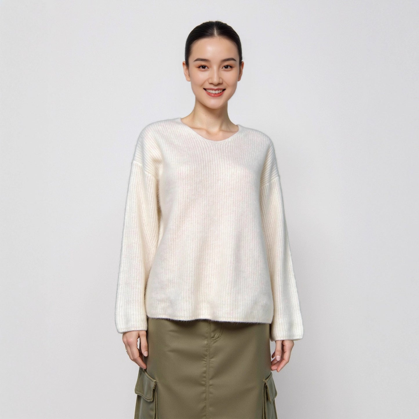 Wool Sweater Women's Fleece Thickened Round Neck Loose Casual Lazy Style Base Layer V-Neck Slimming Sweater