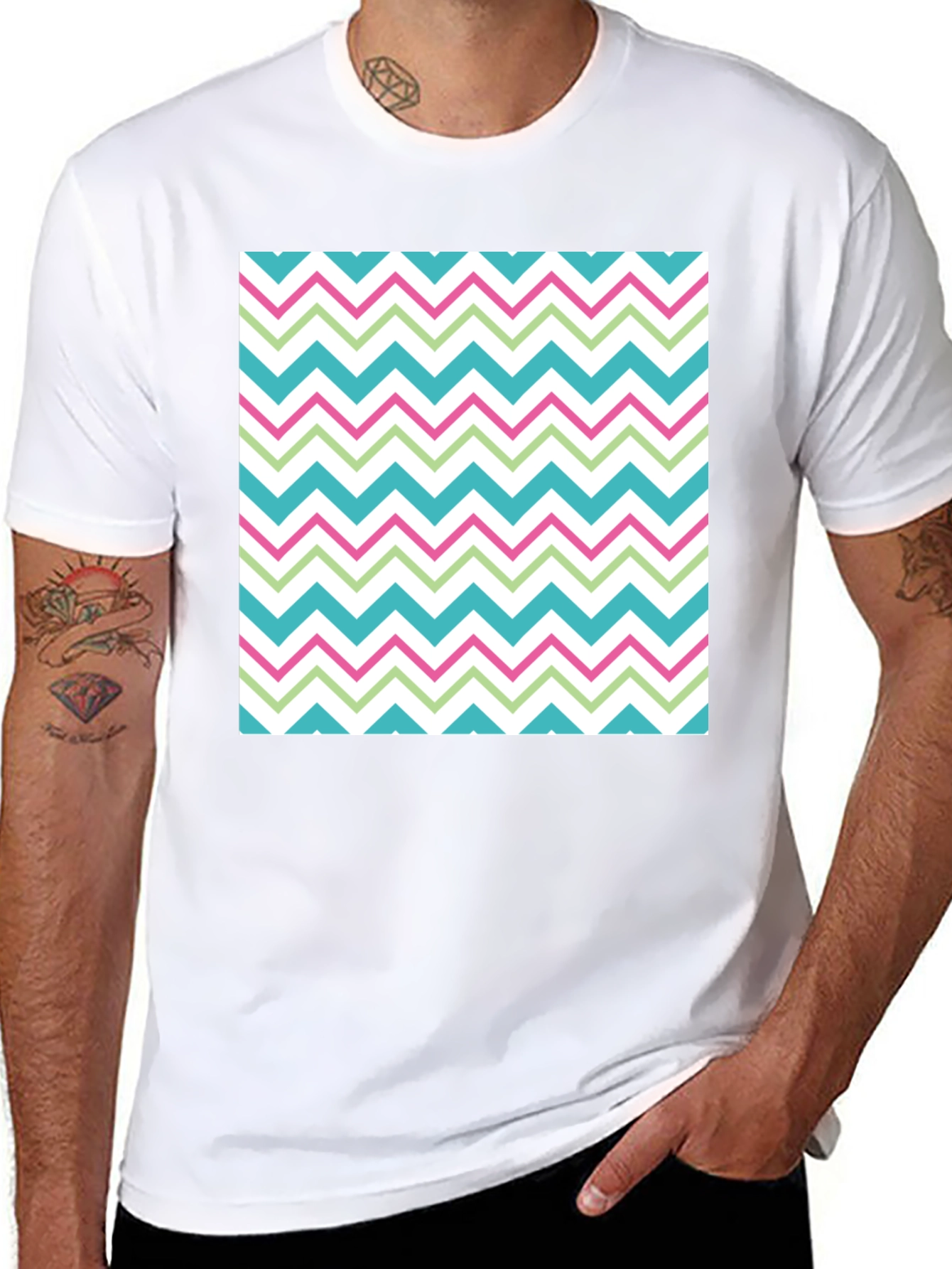 Trendy Chevron Pattern T-Shirt - Comfortable Casual Wear