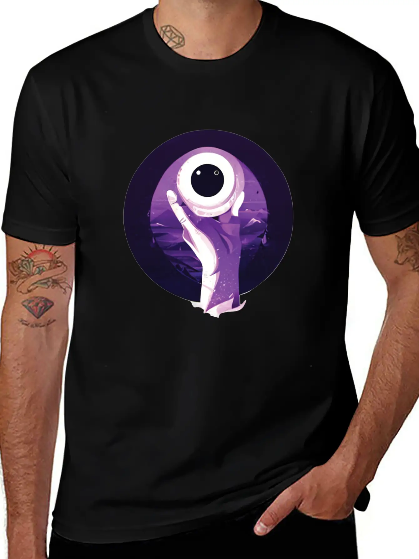 Abstract Weird Eyeball Trophy Winner Modern Fit Casual T-Shirt ��� Clean And Versatile Design
