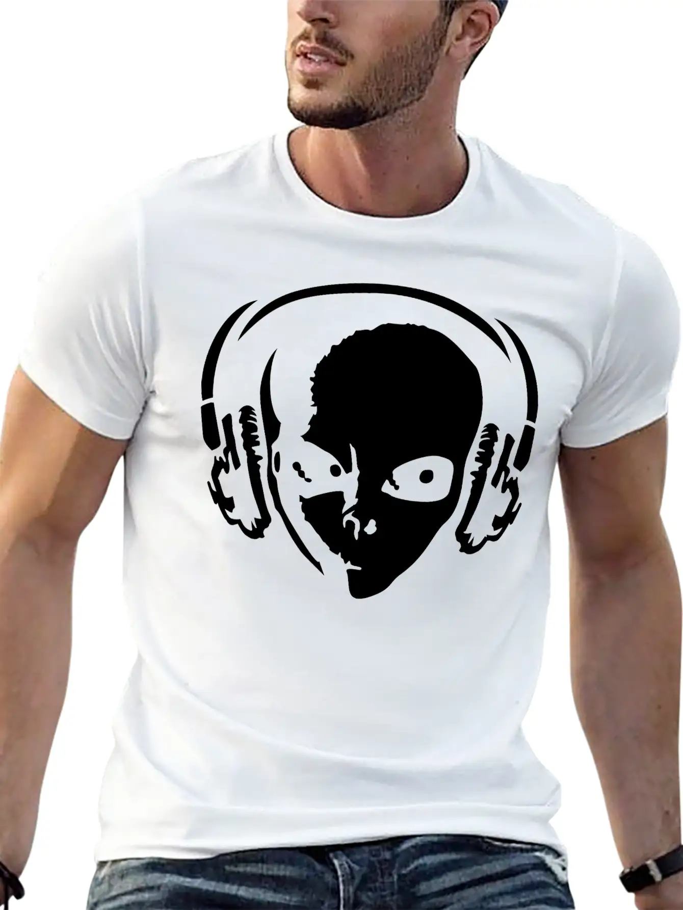Alien With Headphones Unisex Casual T-Shirt ��� Clean Design For Daily Comfort