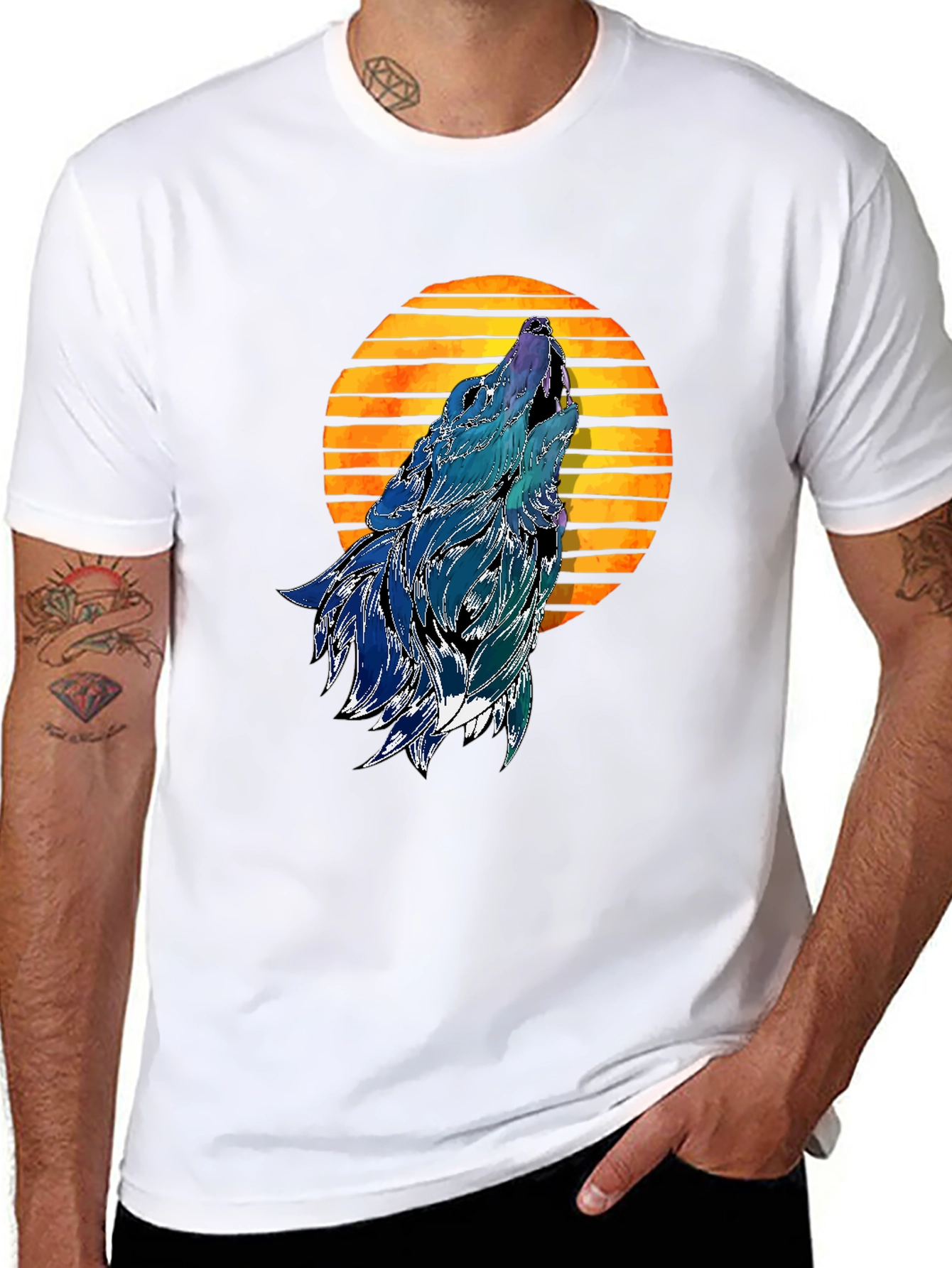Wolf Howling at Moon T-Shirt