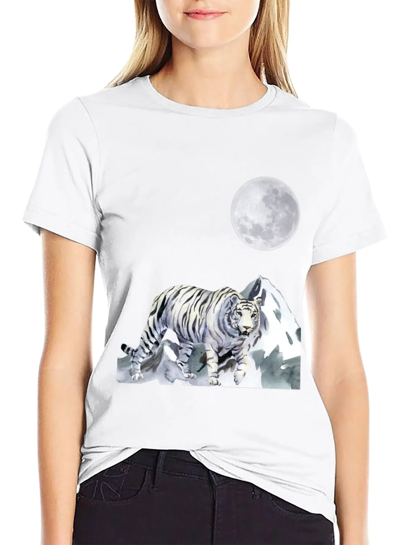 T-shirt: White Moon - The Night Panther Unisex Casual T-Shirt – Clean Design For Daily Comfort