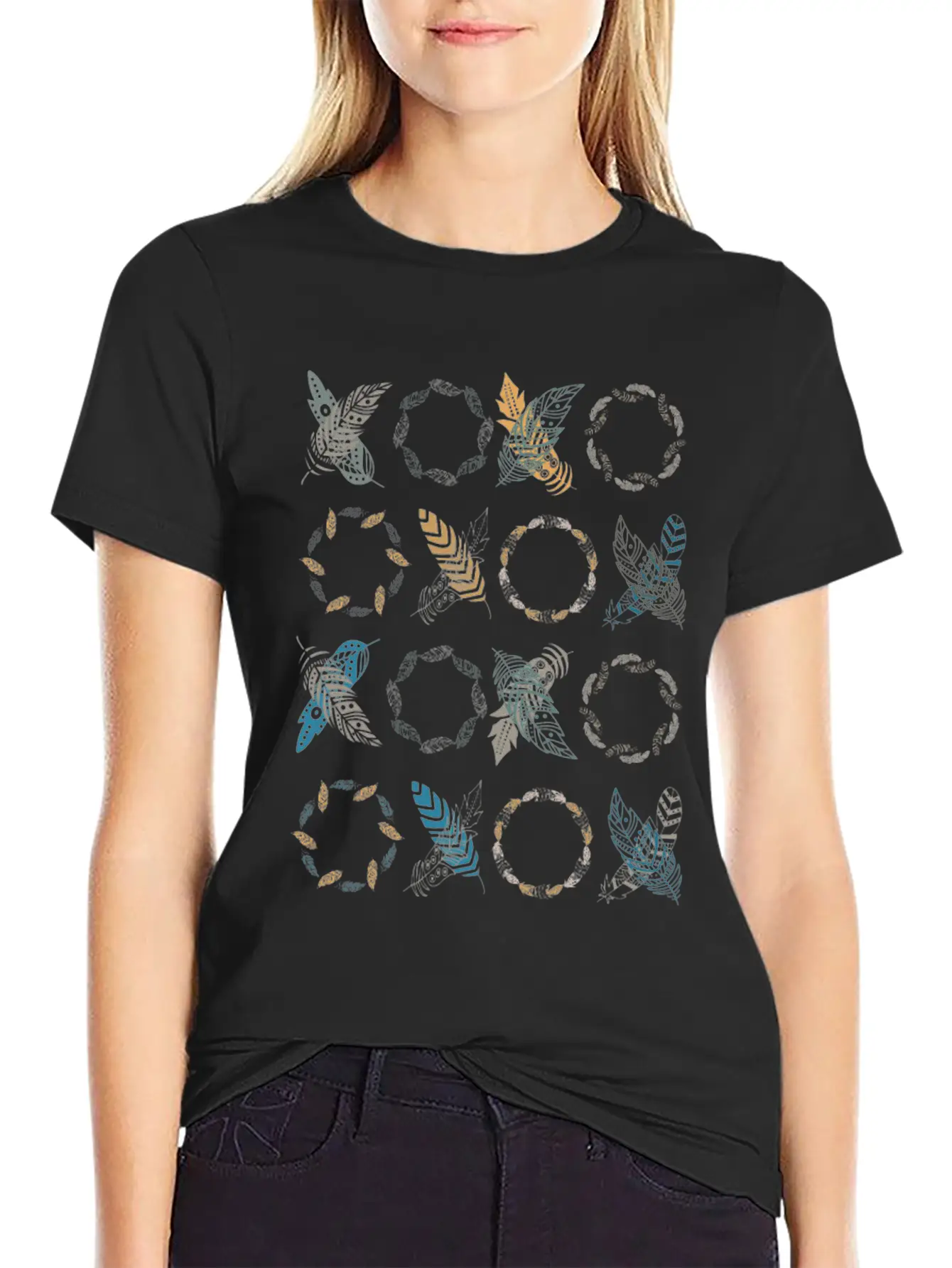 Xoxo Feathers Boho Decoration Lightweight Cotton T-Shirt – Daily Comfort Graphic Shirt