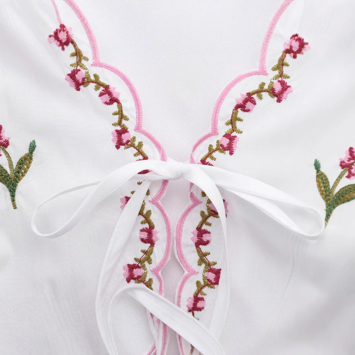 Floral Embroidered Poplin Top Short Sleeve Shirt Top for Women