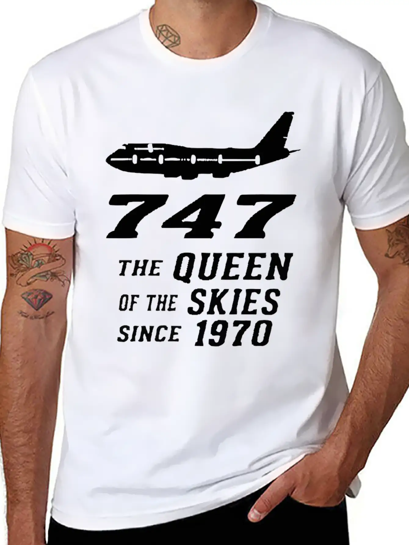 747 QUEEN OF THE SKY Basic Graphic T-Shirt – Daily Comfort In Soft Cotton