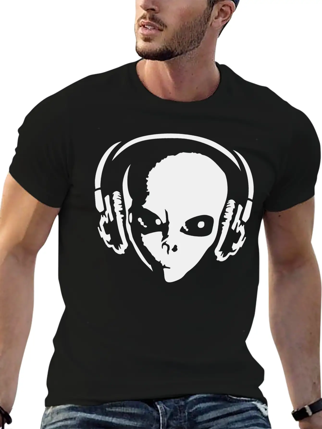 Alien With Headphones Unisex Casual T-Shirt ��� Clean Design For Daily Comfort