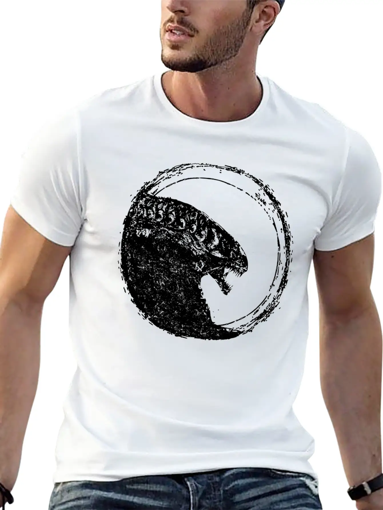 Aliens Stylish Everyday T-Shirt – Unisex Basic Cotton Tee