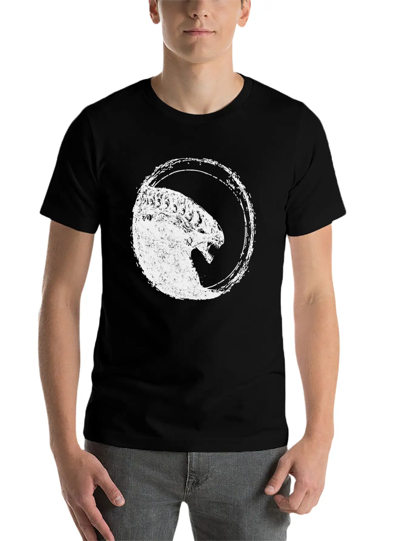 Aliens Stylish Everyday T-Shirt – Unisex Basic Cotton Tee