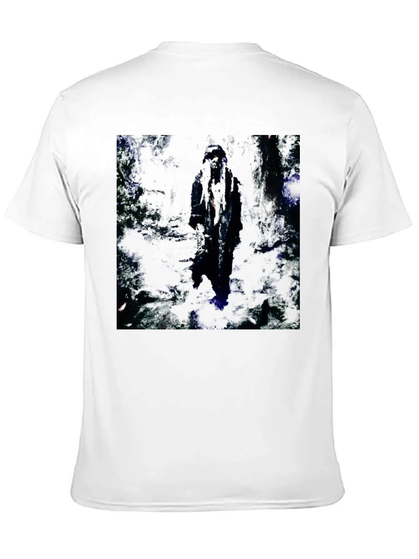 Mysterious Hooded Figure In Enchanted Forest Modern Fit Casual T-Shirt ��� Clean And Versatile Design