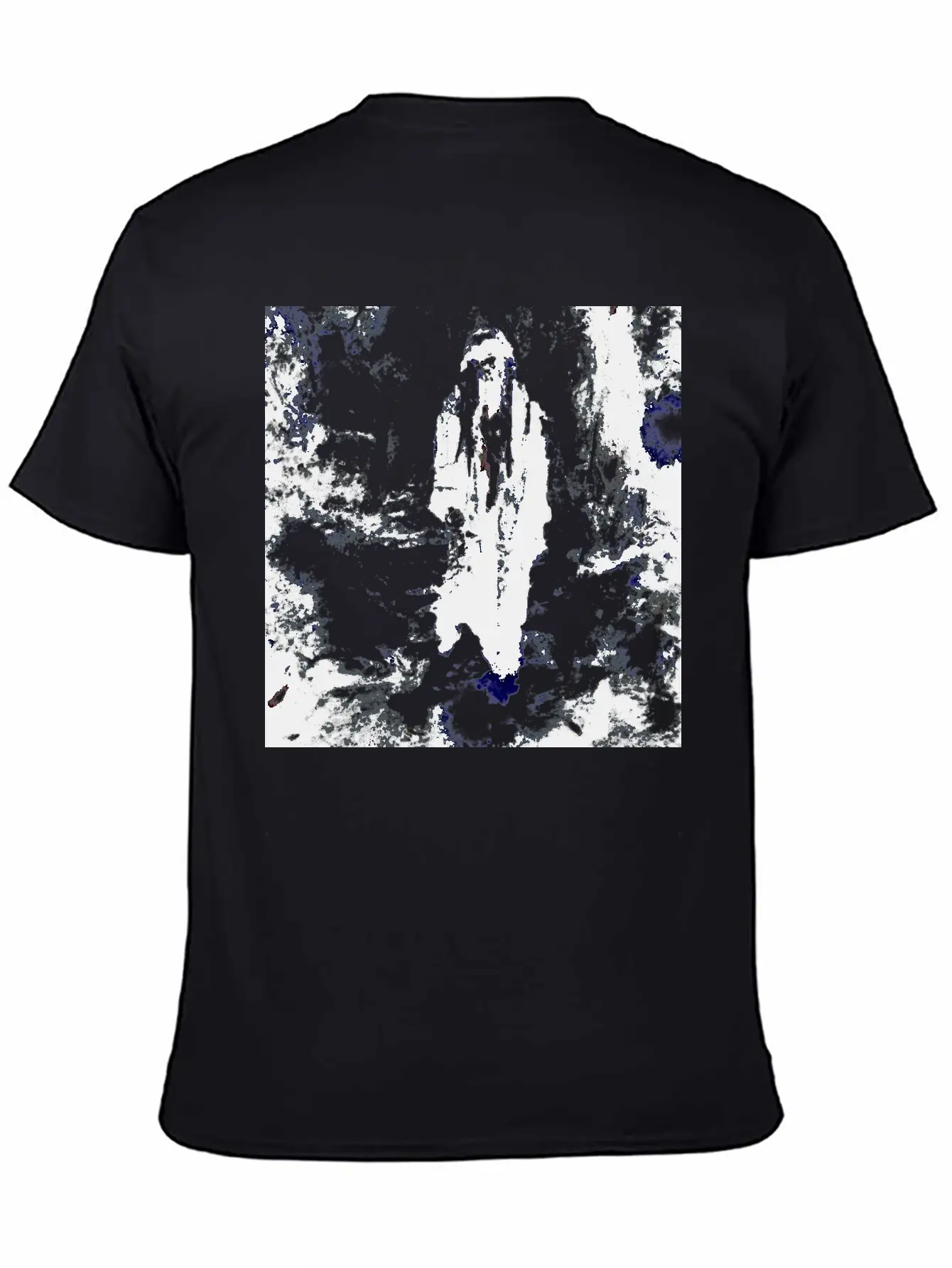 Mysterious Hooded Figure In Enchanted Forest Modern Fit Casual T-Shirt ��� Clean And Versatile Design