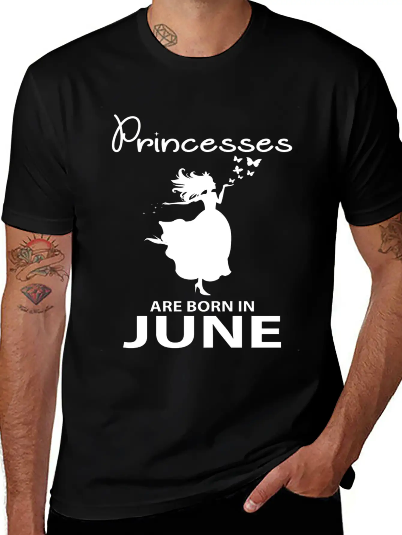 Princesses Are Born In June Yes I Am A Princess Relaxed Everyday Tee – Lightweight And Durable Cotton