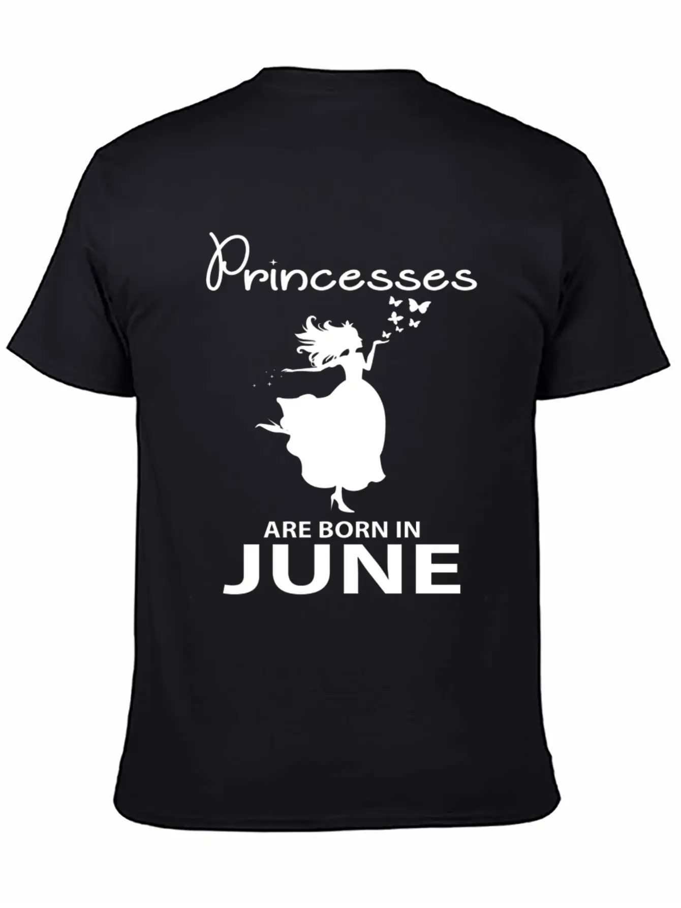 Princesses Are Born In June Yes I Am A Princess Relaxed Everyday Tee – Lightweight And Durable Cotton