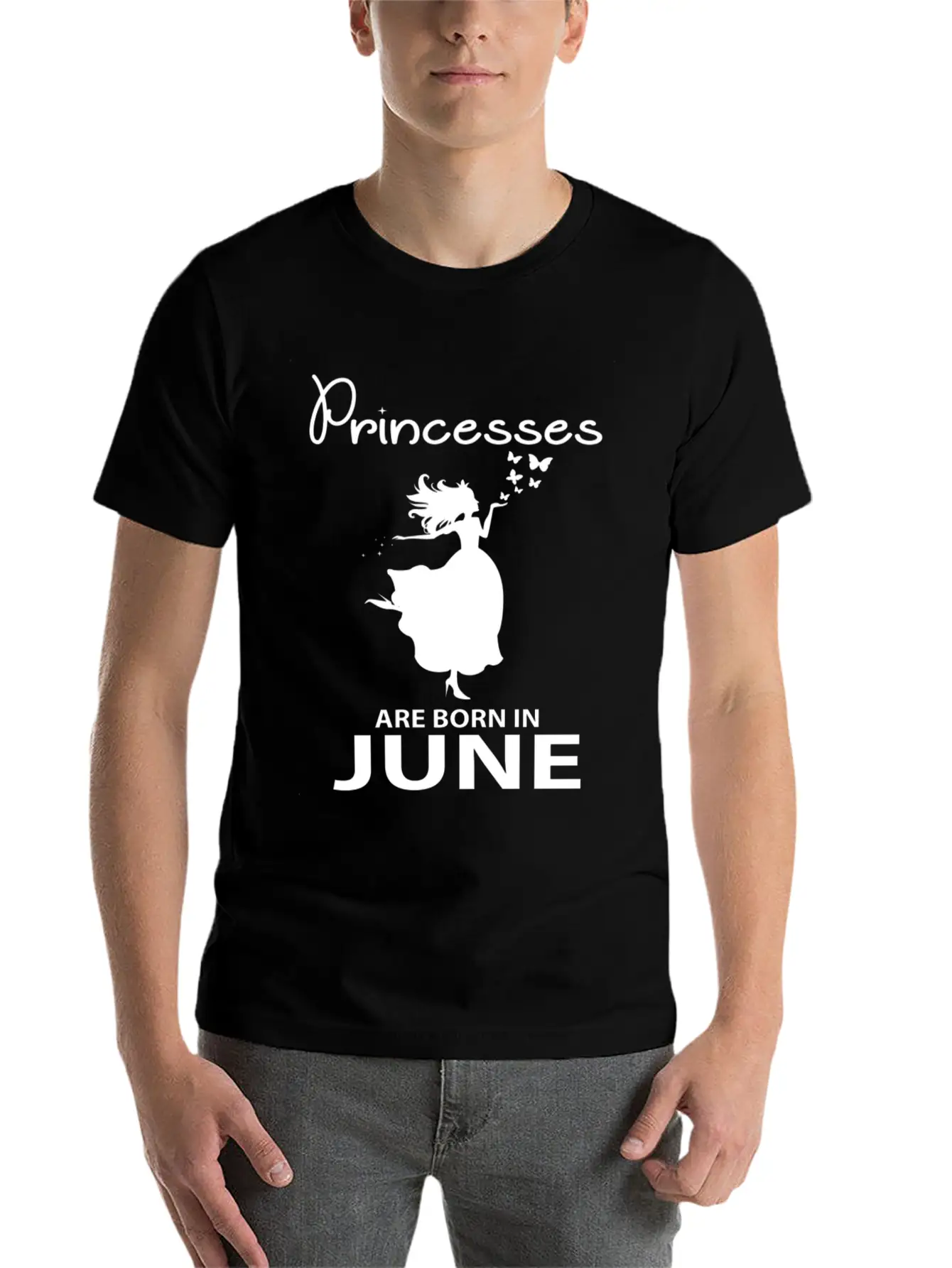 Princesses Are Born In June Yes I Am A Princess Relaxed Everyday Tee – Lightweight And Durable Cotton