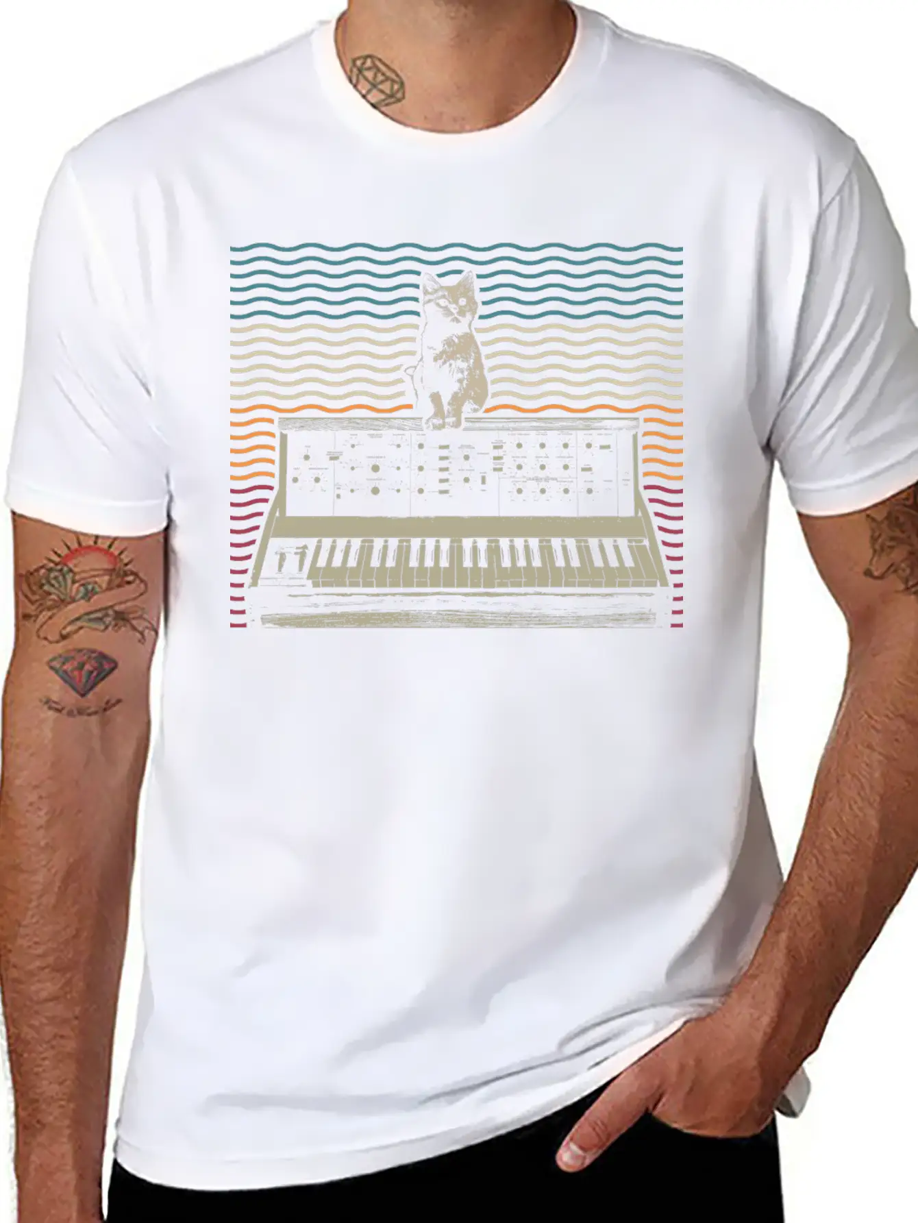 Retro Modular Synthesizer Keyboard Music Producer Modern Fit Casual T-Shirt – Clean And Versatile Design