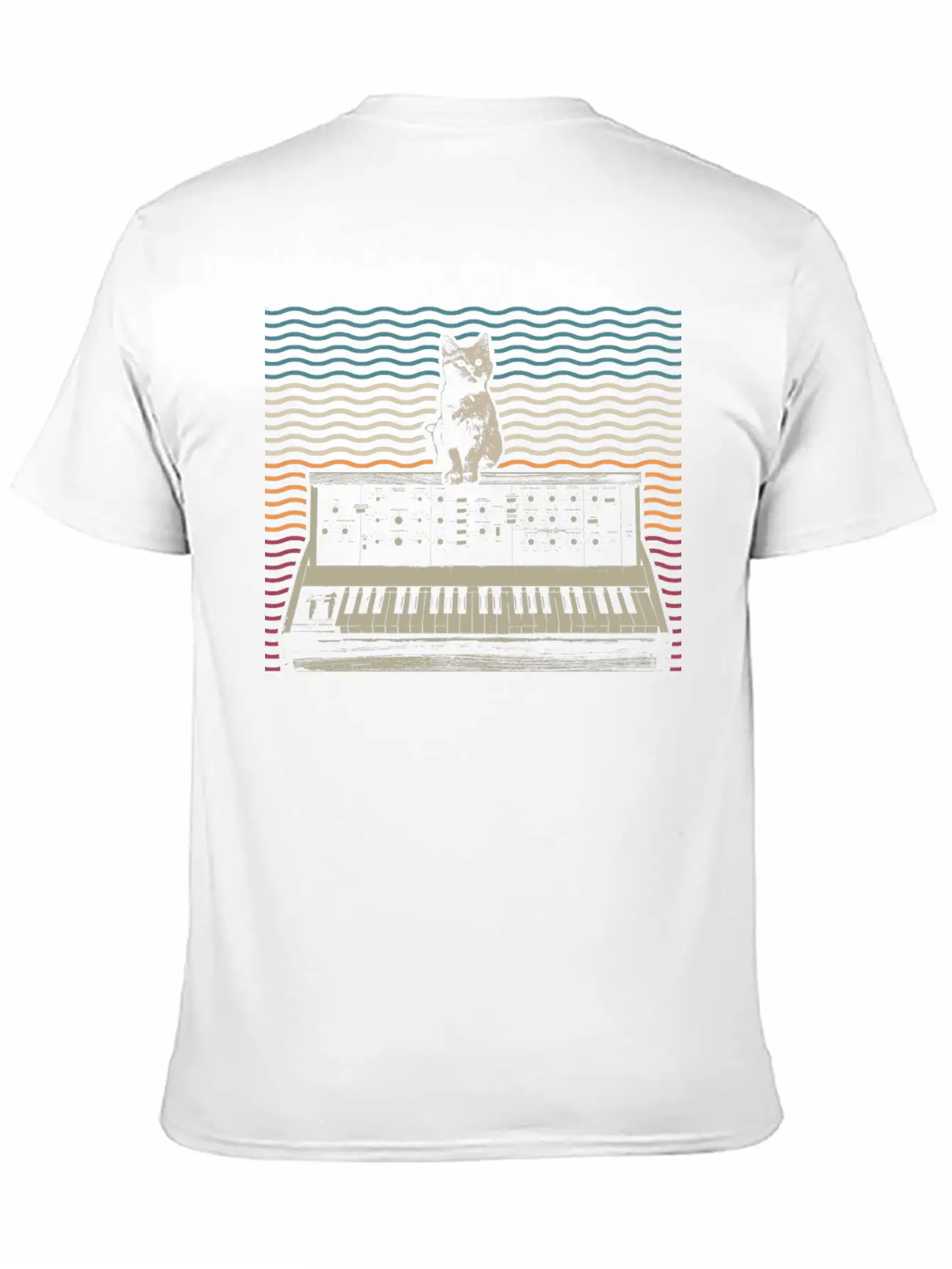 Retro Modular Synthesizer Keyboard Music Producer Modern Fit Casual T-Shirt – Clean And Versatile Design