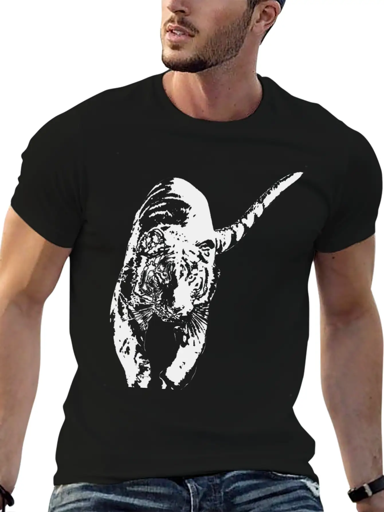 Running Tiger Basic Graphic T-Shirt – Daily Comfort In Soft Cotton