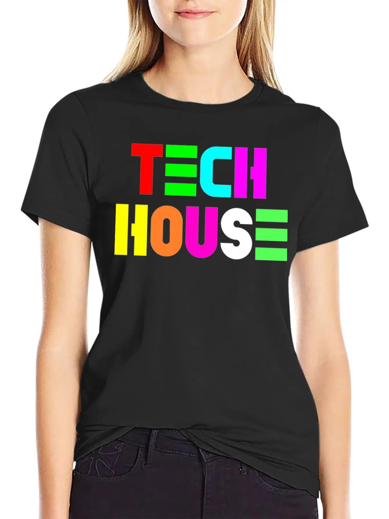 Tech House Modern Fit Casual T-Shirt – Clean And Versatile Design
