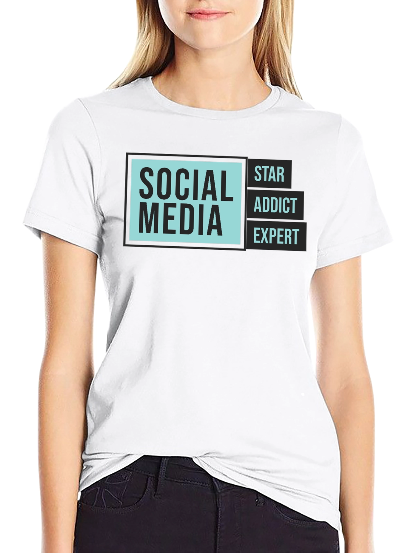 Social Media Expert T-Shirt - Trendy Graphic Tee