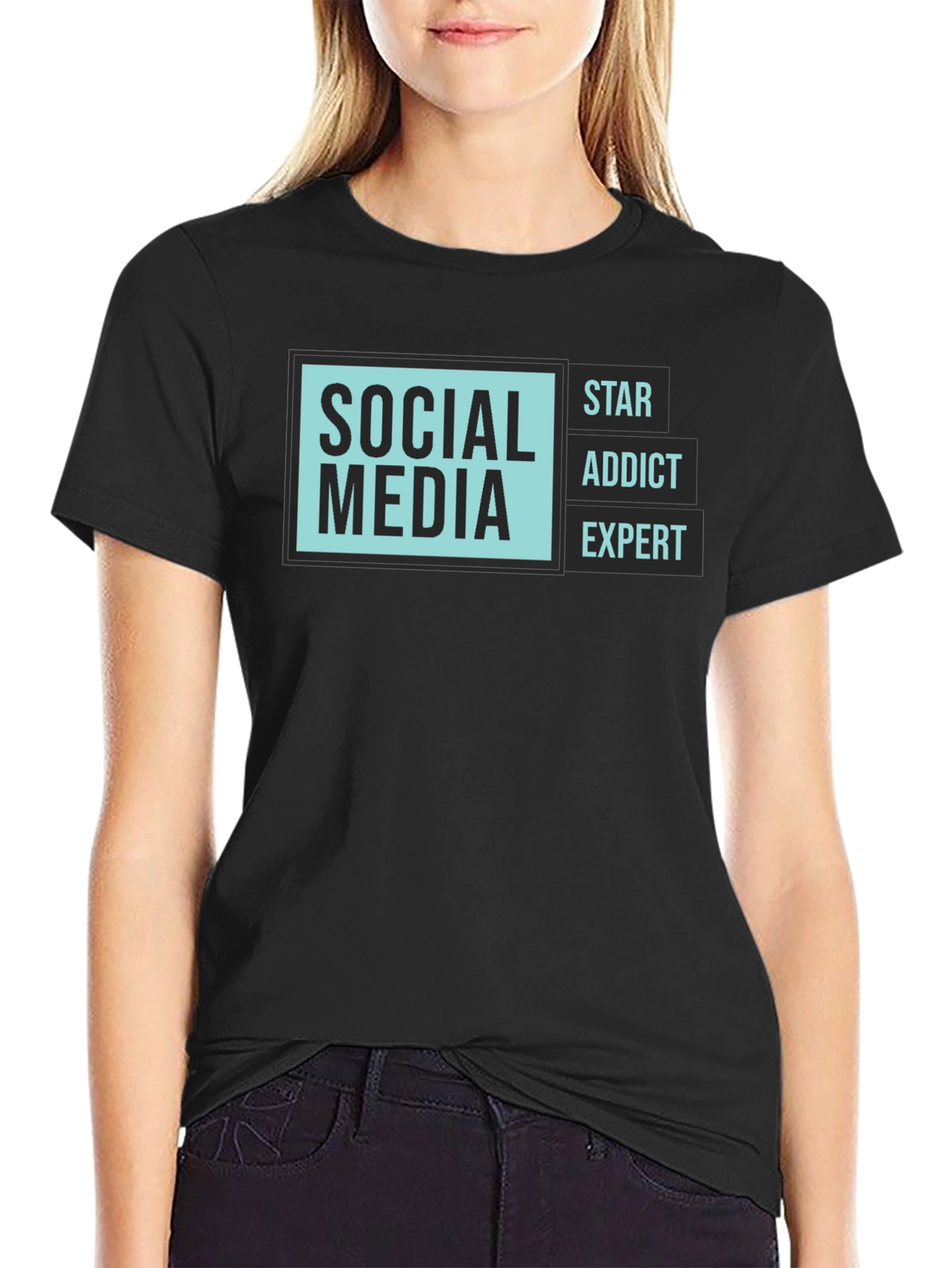 Social Media Expert T-Shirt - Trendy Graphic Tee
