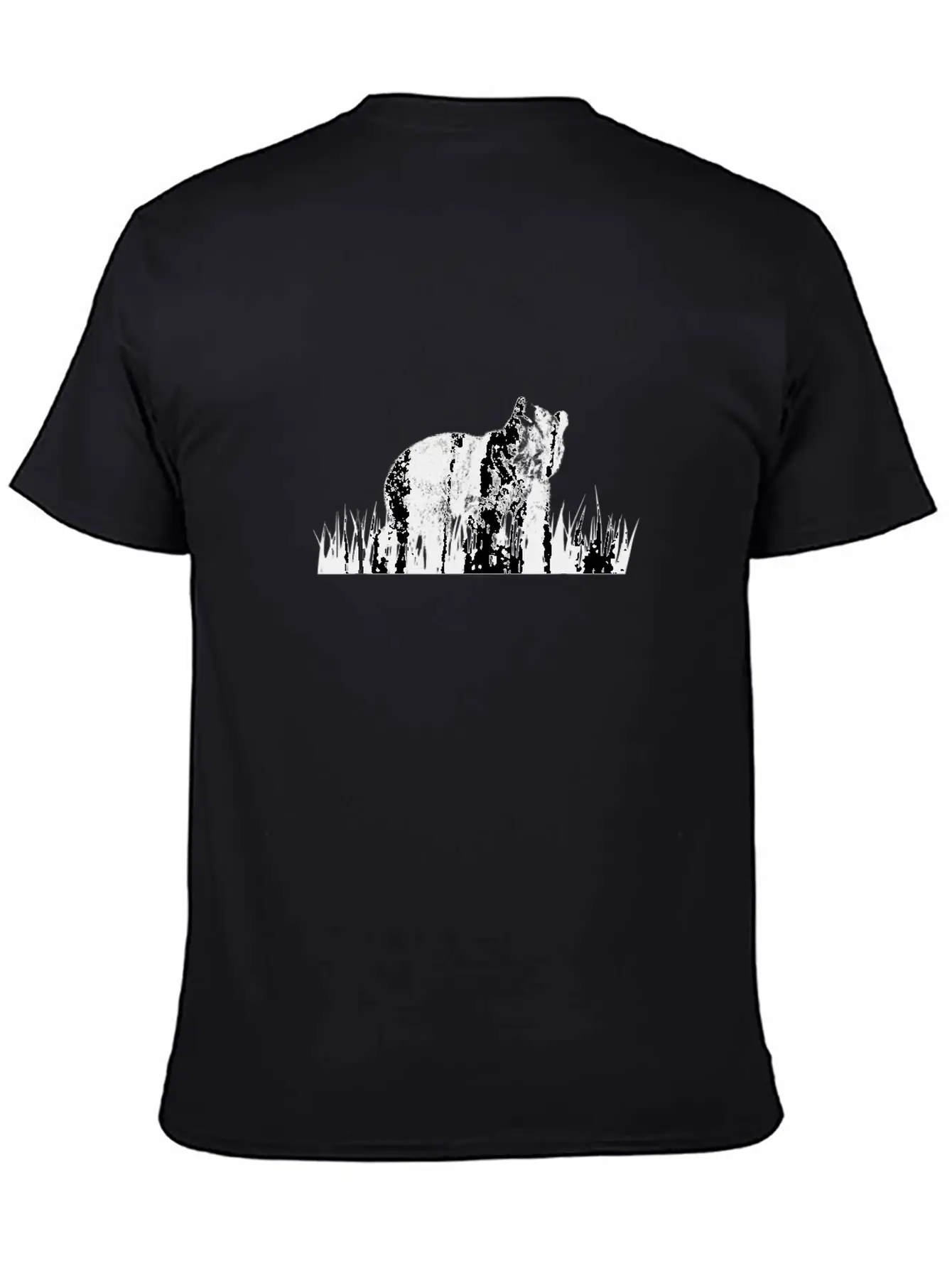 Vintage Graphic Hunter Hunt Black Brown Bear Grizz Modern Fit Casual T-Shirt – Clean And Versatile Design